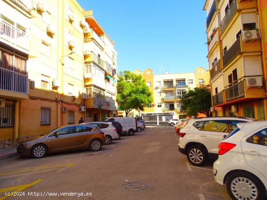 *PISO FINAN100%*PATIO*SIN GASTOS INMOB.*ASCENSOR*BUENA ZONA*BUEN ESTADO* - SEVILLA