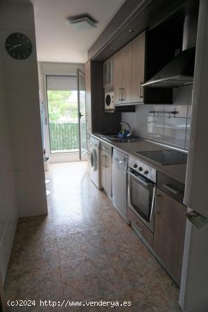 Venta de piso con garaje y trastero en calle La Noria - El Burgo de Ebro - ZARAGOZA