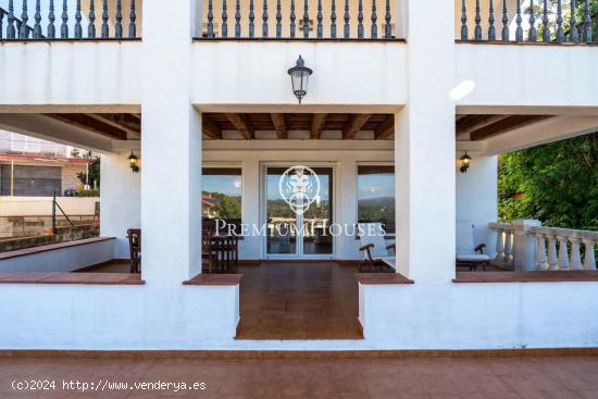 Casa con encanto y vistas en Quintmar - BARCELONA