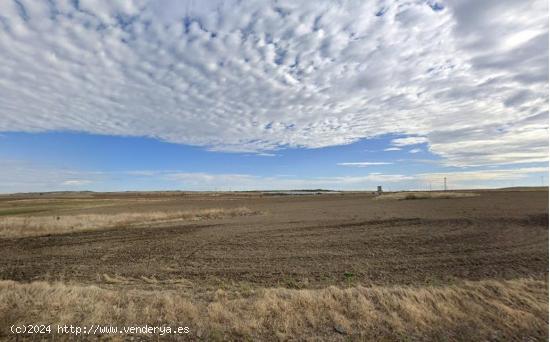  Se Vende en Santa Maria la Real de Nieva - SEGOVIA 