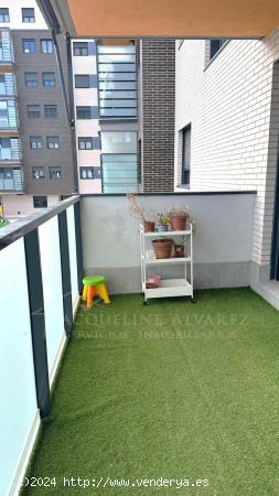 Moderno piso con terraza, piscina y garaje en la mejor ubicación de Valdemoro! - MADRID