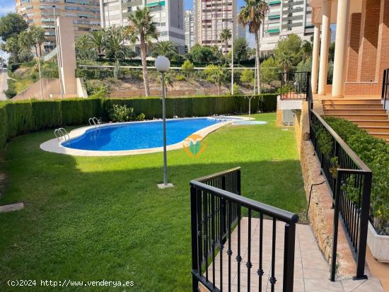  PISO EN ZONA PONIENTE A SOLO 100 METROS DE LA PLAYA , CON GARAJE!!! - ALICANTE 