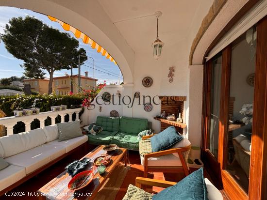  Casa adosada en alquiler Temporal en Mont-Roig a 10 minutos de la playa - TARRAGONA 