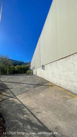  Excelente Ubicación y Espacio: Nave Industrial en Venta con 8000 m2 en Eskoriatza  - GUIPUZCOA