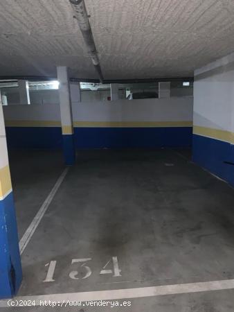 Plaza de garaje en venta en Avenida de los Derechos Humanos 84, Ávila - AVILA