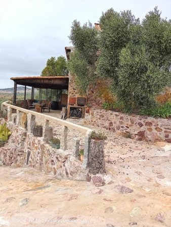 Encantadora casa rural en los Montes de Toledo con producción de olivos