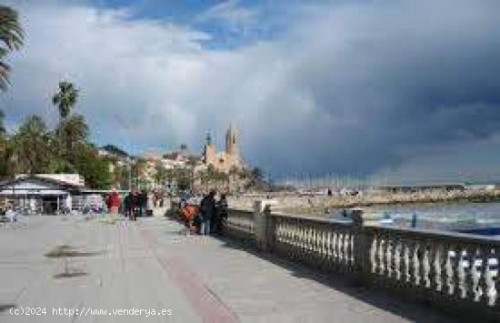 Local en venta o alquiler en el Passeig de la Ribera (Paseo Marítimo), de Sitges