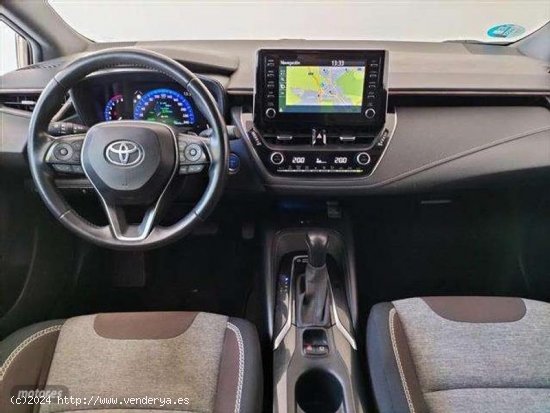 Toyota Corolla Touring Sports 180h Trek de 2019 con 108.877 Km por 21.900 EUR. en MADRID