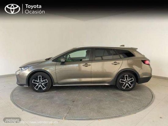 Toyota Corolla Touring Sports 180h Trek de 2019 con 111.129 Km por 21.900 EUR. en MADRID