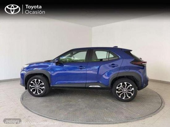 Toyota Yaris Cross 120h Active Tech de 2023 con 12.437 Km por 25.800 EUR. en MADRID