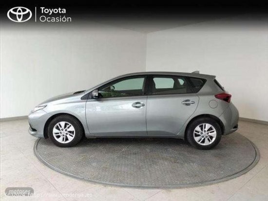 Toyota Auris Hybrid 140h Business de 2018 con 114.574 Km por 14.900 EUR. en MADRID