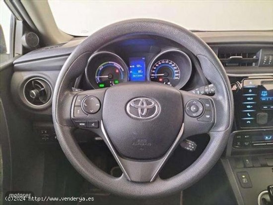 Toyota Auris Hybrid 140h Business de 2018 con 114.574 Km por 14.900 EUR. en MADRID