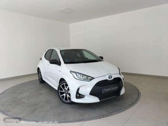 Toyota Yaris 120h 1.5 Style Plus de 2021 con 61.843 Km por 22.400 EUR. en MADRID