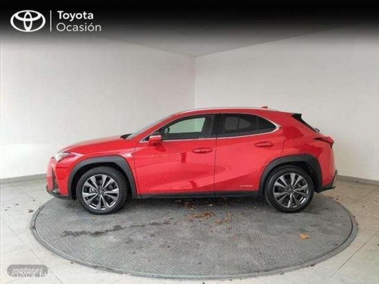 Lexus UX 250h F Sport 2wd de 2020 con 36.389 Km por 30.800 EUR. en MADRID