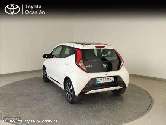 Toyota Aygo 70 X-play de 2018 con 66.354 Km por 10.800 EUR. en MADRID