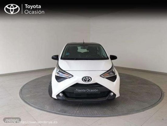 Toyota Aygo 70 X-play de 2018 con 66.354 Km por 10.800 EUR. en MADRID