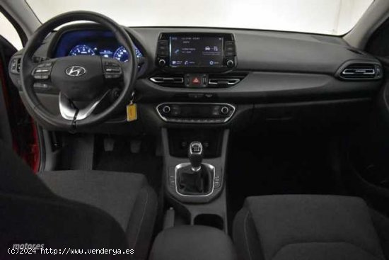 Hyundai i30 1.5 DPI Klass SLX 110 de 2023 con 16.460 Km por 19.490 EUR. en Cadiz