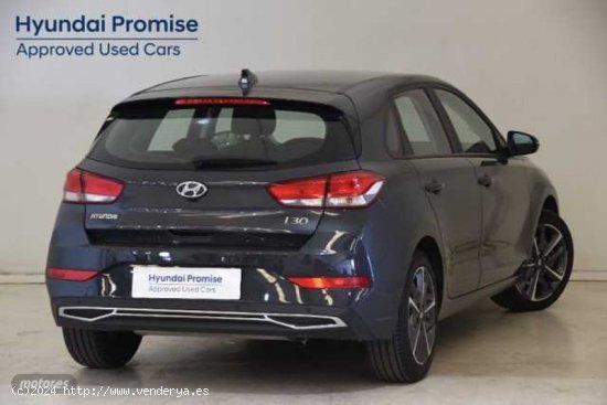 Hyundai i30 1.5 DPI Klass SLX 110 de 2023 con 18.724 Km por 19.490 EUR. en Cadiz