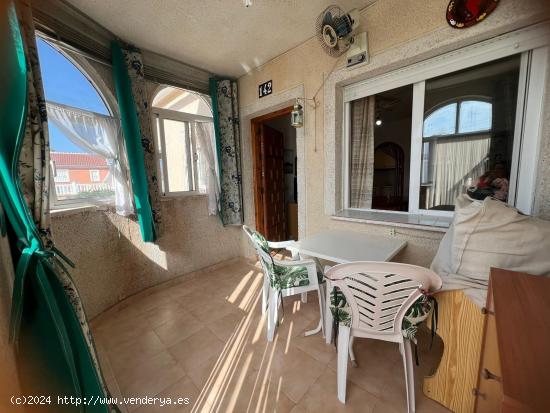 Bungalow con gran terraza en Los Alcázares - MURCIA