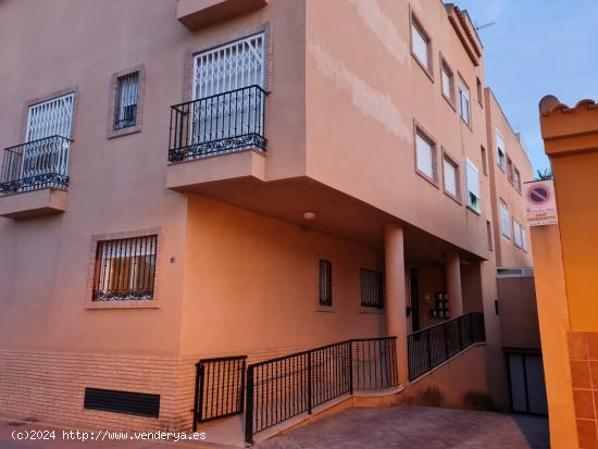 Atico con 38 m2 de terraza - MURCIA