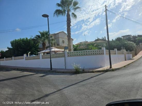 Chalet Independiente en Venta en San Vicente del Raspeig, Alicante - ALICANTE