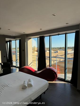 se vende hotel en Malaga zona aeropuerto - MALAGA