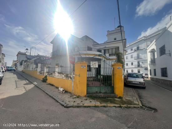  se vende suelo urbano centrico en Barbate - CADIZ 