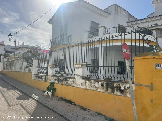 se vende suelo urbano centrico en Barbate - CADIZ