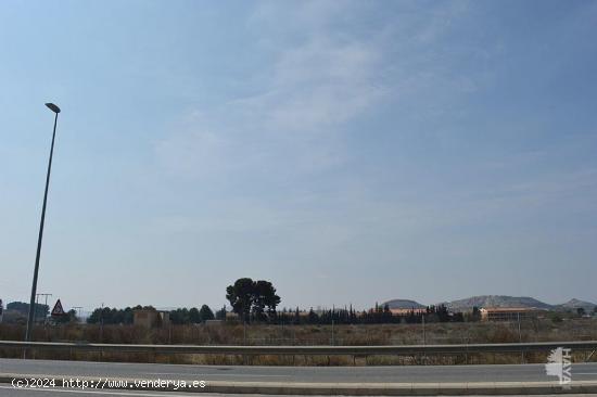 TERRENO URBANO EN VILLENA - ALICANTE