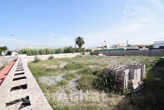 AMPLIO TERRENO PARA CONSTRUIR LA CASA DE TUS SUEÑOS CERCA DEL MAR - CASTELLON