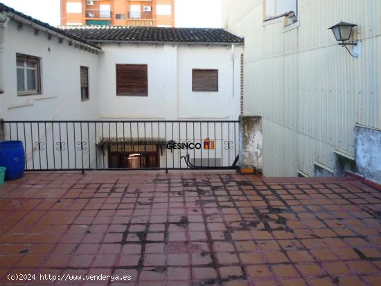 CASA CON GRAN PATIO EN VENTA EN ONTINYENT - VALENCIA