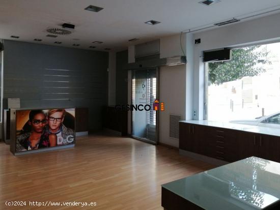 LOCAL COMERCIAL TOTALMENTE ACONDICIONADO EN VENTA - VALENCIA