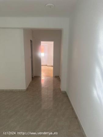 Se vende piso en Valencia - VALENCIA