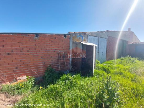 TERRENO URBANO EN BLASCOSANCHO, ÁVILA - AVILA