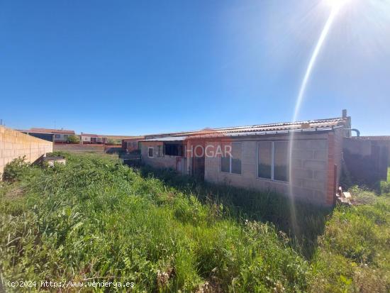 TERRENO URBANO EN BLASCOSANCHO, ÁVILA - AVILA