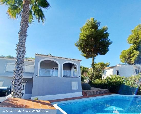 Villa reformada en Javea con 4 dorm y vistas al mar - ALICANTE