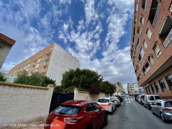 SOLAR EDIFICABLE FRENTE JUZGADOS Y MERCADONA DEL CENTRO DE TORREVIEJA  SOLAR EDIFICABLE PARA EDIFICI