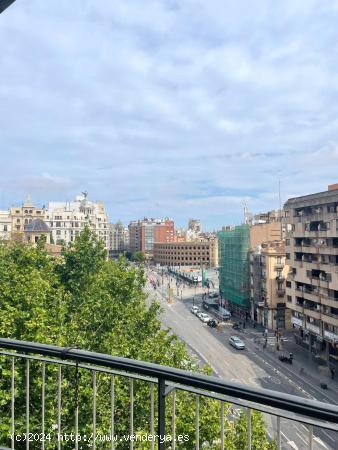 Se Vende Espectacular Piso en Zona Centro de Valencia. - VALENCIA