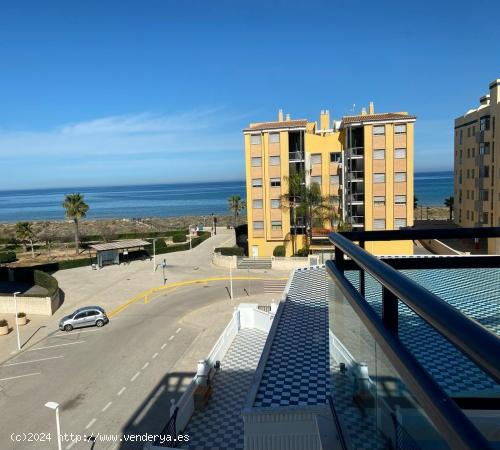 ALQUILER ANUAL EN PLAYA DE GUARDAMAR - VALENCIA