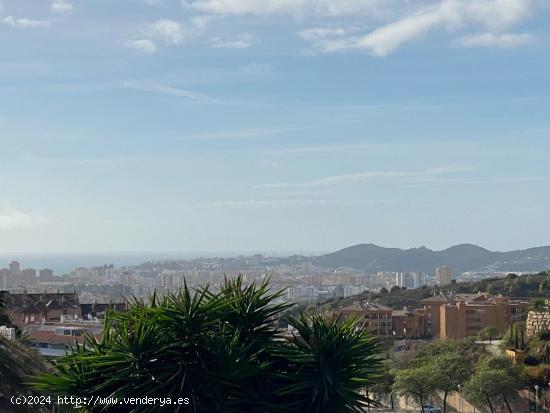 Ático tipo Dúplex con dos terrazas 7.54 y 13.6 m2 SUROESTE con vistas al Mar, aparcamiento - MALAG