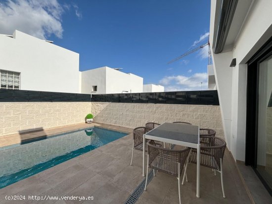 Casa en alquiler en Benijófar (Alicante)