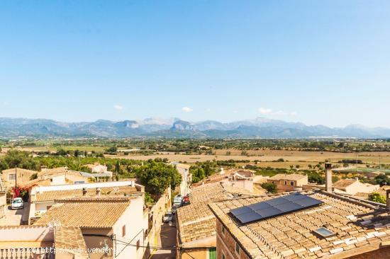 VILLA DE PUEBLO ESPECTACULAR - BALEARES