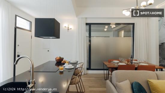 Se alquila piso de 2 habitaciones en Sevilla. - SEVILLA