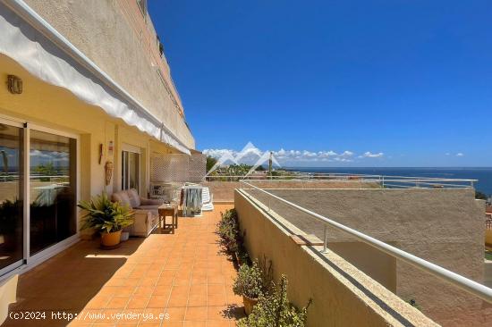 Piso con amplia terraza, patio, garaje, trastero y vistas al mar en Calviá - BALEARES