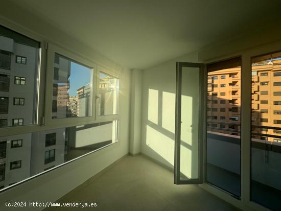 Piso de 3 habitaciones en alquiler en Ciudad de las Arts - VALENCIA