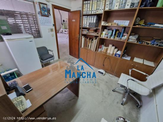 INMOBILIARIA LA MANCHA VENDE NAVE INDUSTRIAL EN POLIGONO CAMPOLLANO - ALBACETE