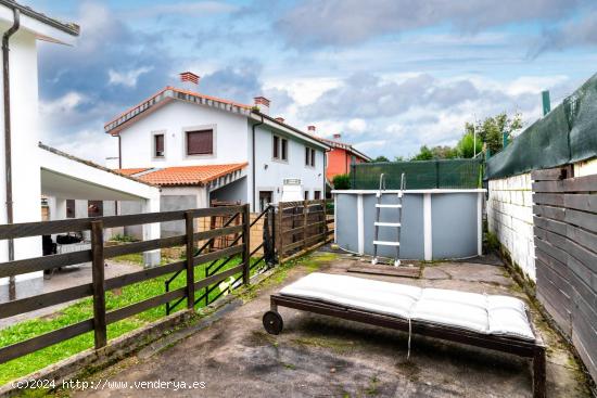 CHALET PAREADO CON PISCINA EN SOTO DEL BARCO - ASTURIAS