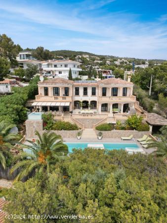 Increíble Villa de Lujo con Vista al Mar y Licencia de Alquiler Vacacional en Costa d'En Blanes - B