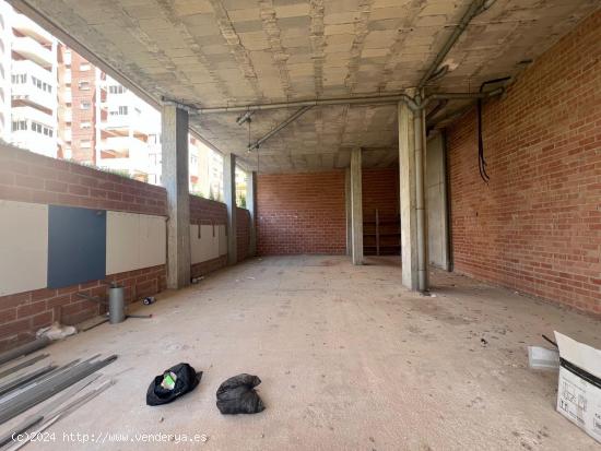 SE VENDE LOCAL COMERCIAL EN VILLAJOYOSA - ALICANTE