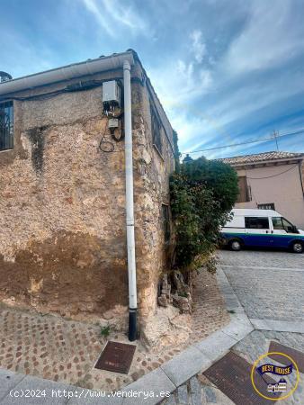 CASA EN VENTA EN EL CASCO - CUENCA